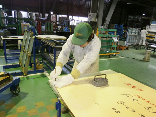 ガラス切り作業